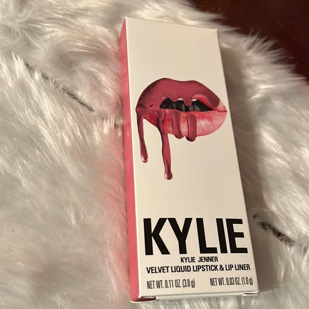 STRAWBERRY CREAM